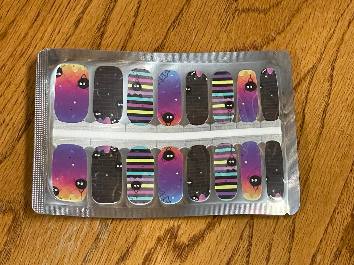 Spooky Spiders Nail Wraps